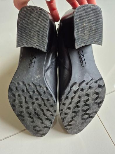 Clarks ancle boots - black