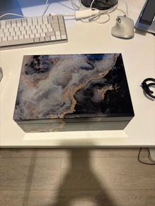Jewellery box