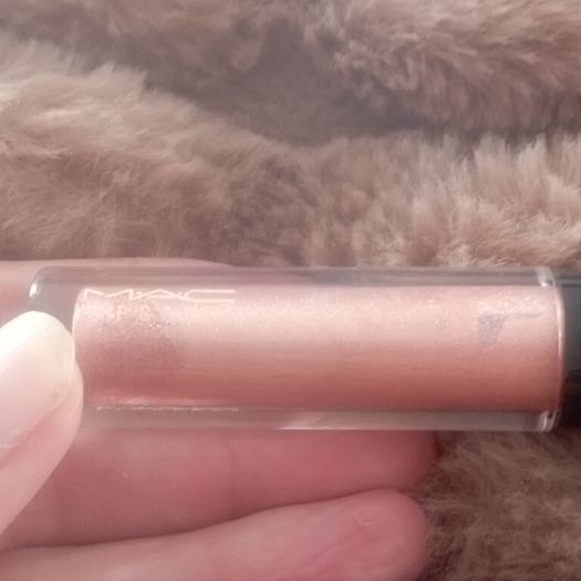 Mac nude lipgloss
