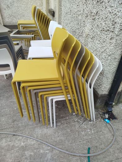 arper Juno 02 dining chairs