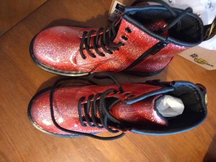 Dr Martins glitter jnr, uk 2 eu  34