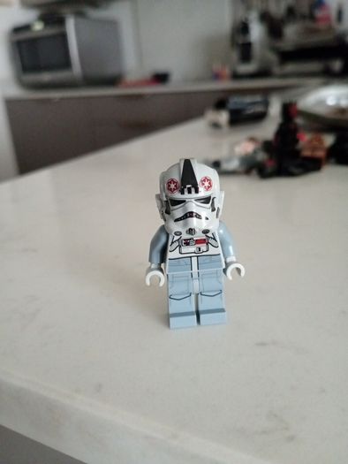 Lego star wars minifigure imperial AT-AT Driver sw0581