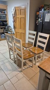 4 Wooden Chairs