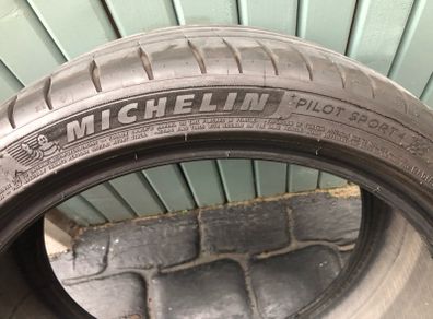 Michelin pilot sport 4 tyre