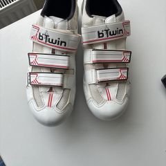 cycling shoes