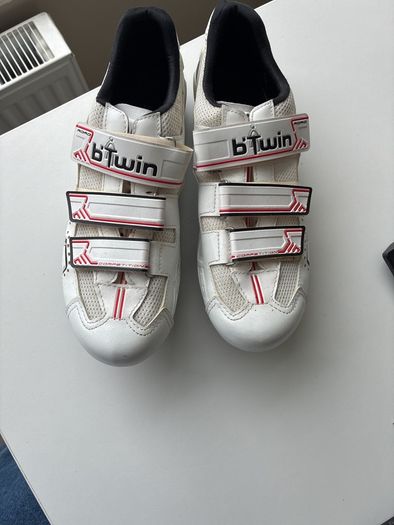 cycling shoes