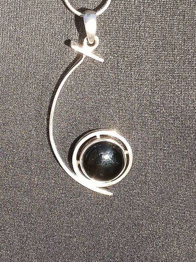 Stunning Sterling Silver Polished Agate Geometric Pendant set