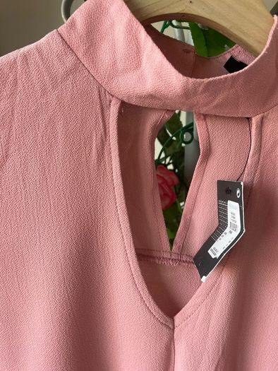blouse Bnwt size 10 dusky pink high neck blouse