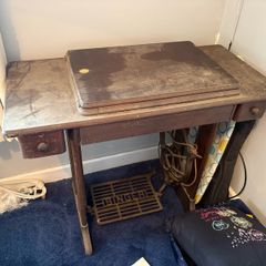 vintage singer sewing machine