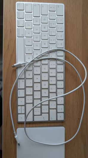 Apple keyboard and magic trackpad