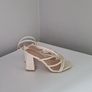 White heel sandals Image 2