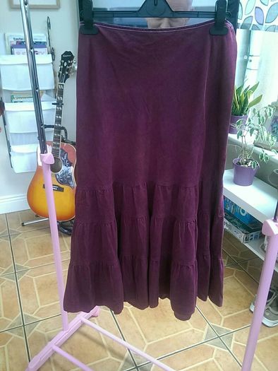 10  Euro Each.Size 12