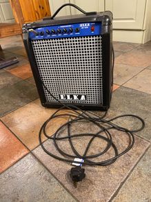 Guitar amp