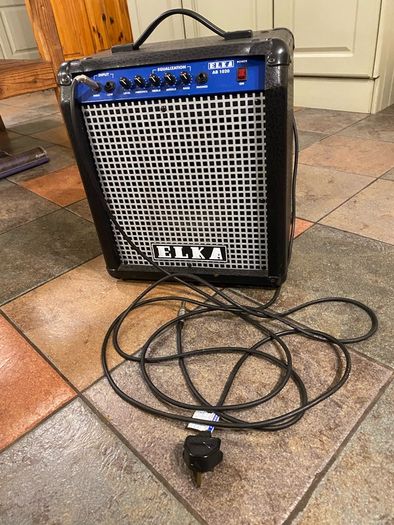 Guitar amp