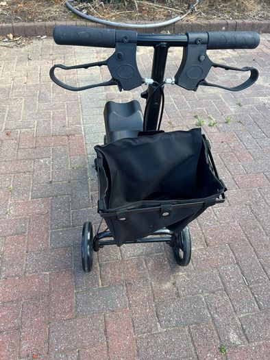 Knee Scooter