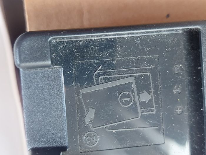 Casio Exilim Digital Camera, Model EX-Z2000, plus Battery charger, No Battery or Memory card, 14.1 Megapixels, in excellent cosmetic condition
