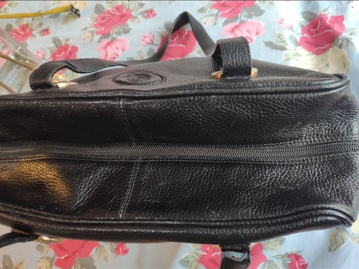 Stylish Large Bally Black Leather Bag