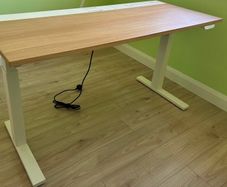 IKEA MITTZON Electric Standing Desk  Oak & White