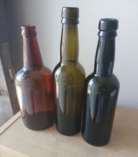 Lot of 3 vintage Guinness bottles