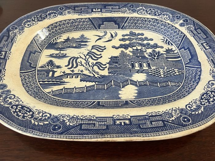 Willow pattern platter