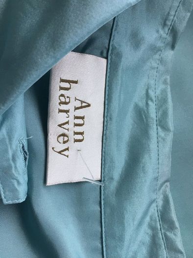 Ann Harvey Ladies Green Silk Blouse / Shirt Size 26 Includes Post