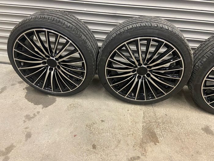 19'' alloys with tyres 5x112