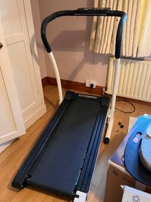 Motorised treadmill