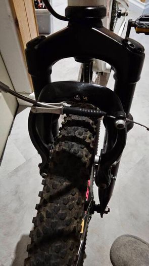 kids  bike 20"  front suspension