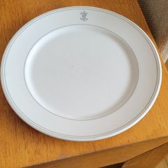 Comercial restaurant plates- dudson