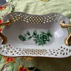 porcelain basket