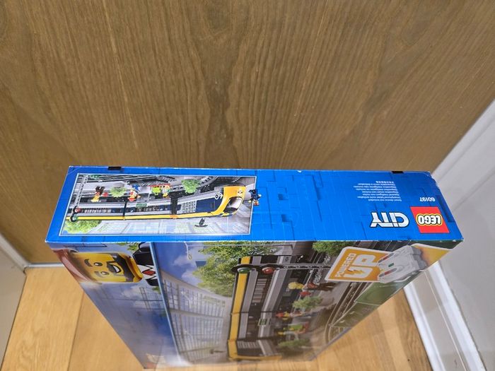 Lego 60197 Passenger Train