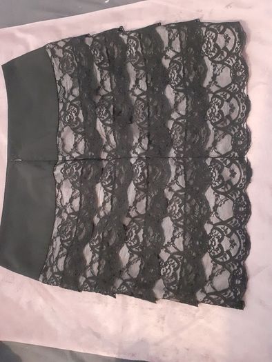 Skirt black lace on beige (Orsay size 34)