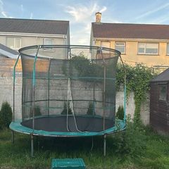 Kids Trampoline for Sale: Must Go ASAP