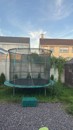 Kids Trampoline for Sale: Must Go ASAP