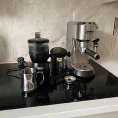 Delonghi Dedica Espresso Machine & Grinder Bundle
