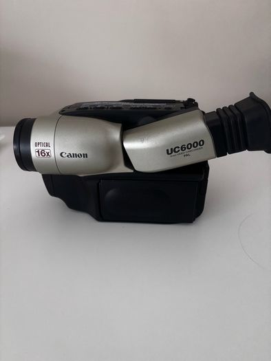 Canon UC6000 8mm camcorder