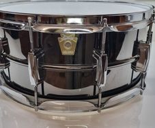 Ludwig Black Beauty 14 x 6.5 early 90s snare drum Brass