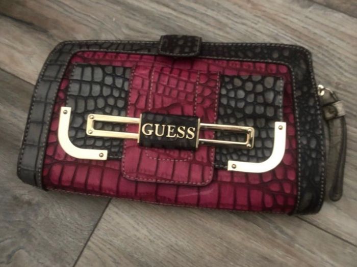 Guess clutch / cross body bag