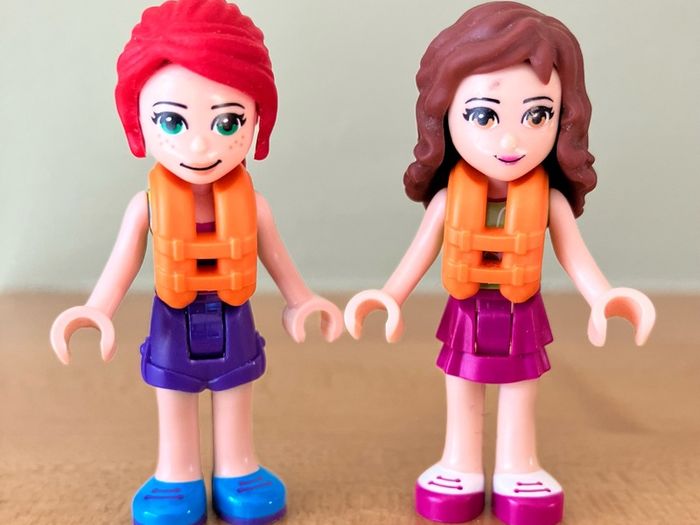 Lego Friends Olivia and Mia