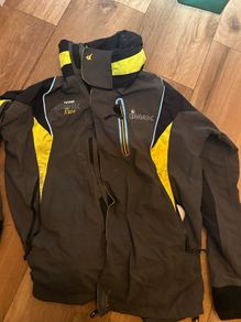 fishing jacket size medium imax