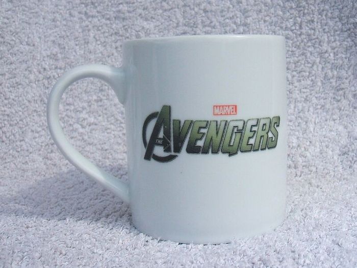 MARVEL AVENGERS (superheroes) - a Captain America porcelain mug