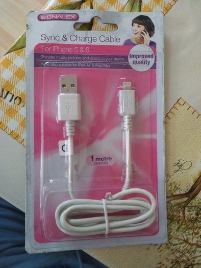 iPhone usb cable