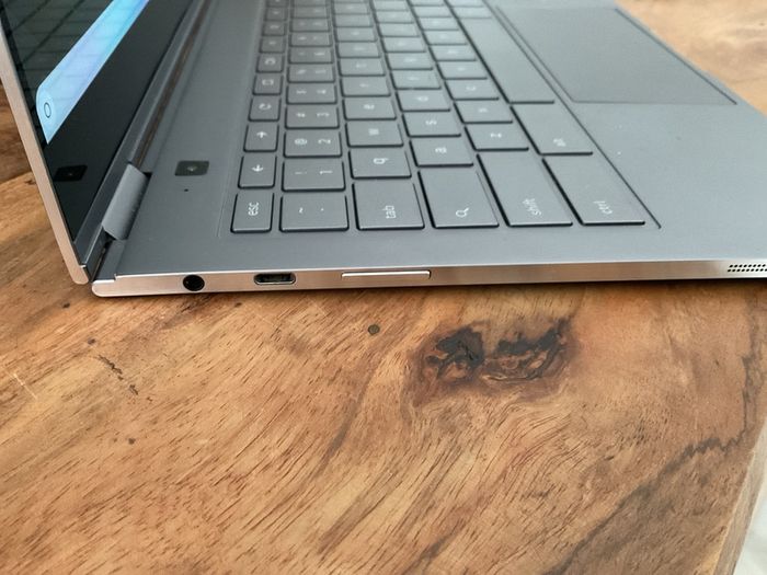 Samsung Galaxy Chromebook 13.3 inch Premium 4K AMOLED Touchscreen