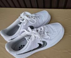 Women air force one uk4
