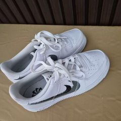 Women air force one uk4