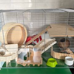 Hamster cage