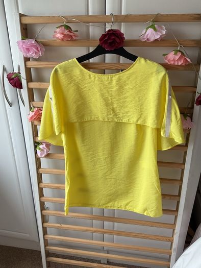 Statement bright yellow top size 10 cape effect short sleeve top