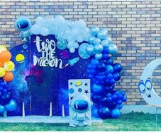 Balloon bunch , ballon arch, balloon decor