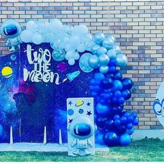 Balloon bunch , ballon arch, balloon decor