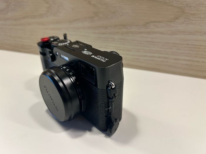 Fujifilm X100V1